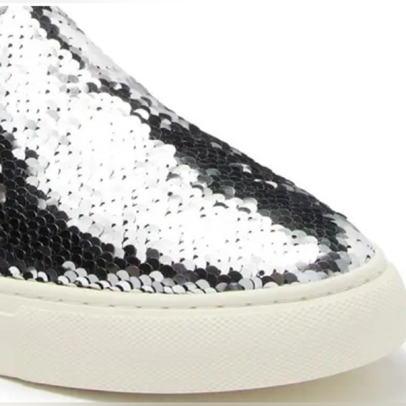 TORY BURCH CARTER FLIP SEQUINED SLIP ON SNEAKERS Sz. 9. SILVER/BLACK. LIKE NEW - Picture 2 of 10